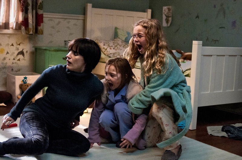 Annabel in Mama (2013)