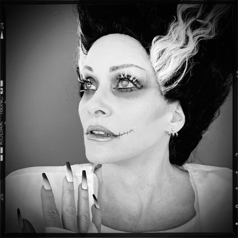 Barbara Crampton Transforms Into The DIVAS OF DARKNESS – Part One!