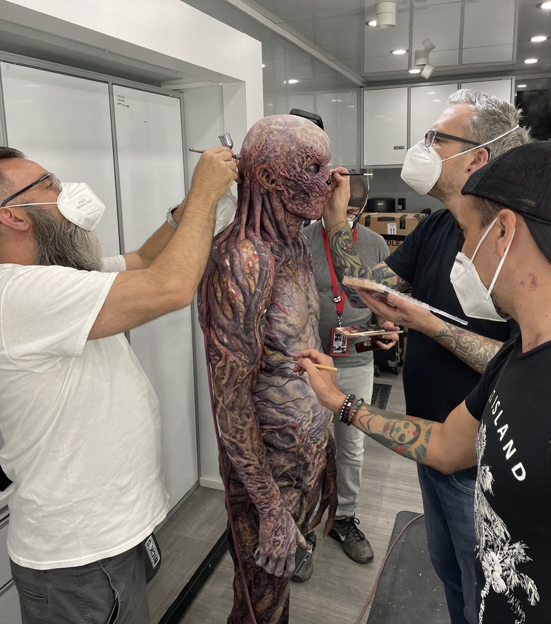 Duncn%20Jarman,%20Mike%20Mekash,%20Eric%20Garcia%20and%20Nix%20Herrera%20applying%20Vecna%20makeup