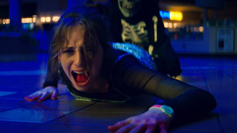 Maya Hawke in FEAR STREET PART 1: 1994 (Credit: Netflix)