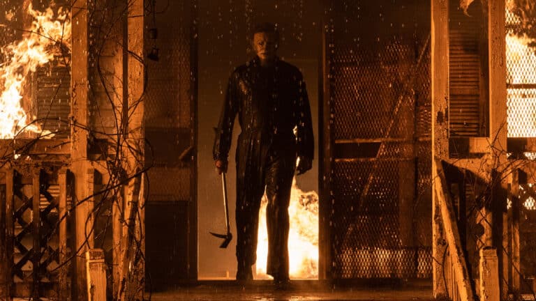 HALLOWEEN KILLS To Be Released In Theaters And Streaming: Michael Comes (To Your) Home Via Peacock TV