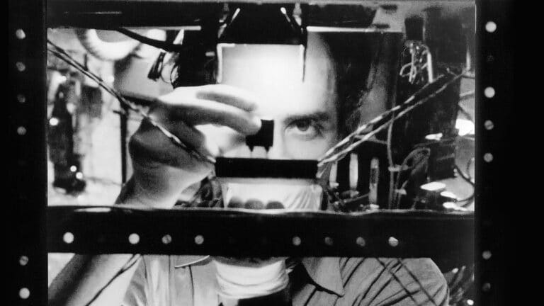 Exclusive Interviews: Darren Aronofsky Cuts A Slice Of PI