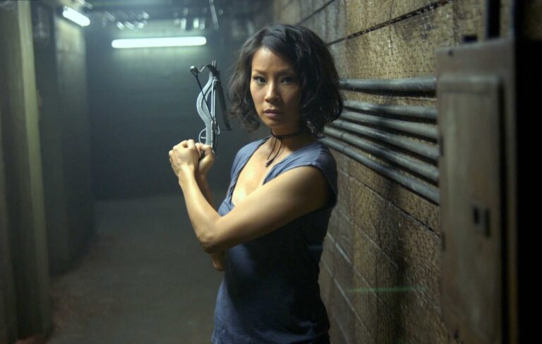 Review: RISE: BLOOD HUNTER