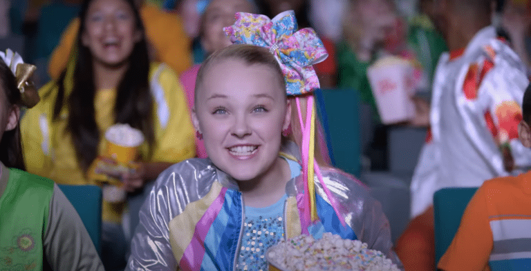JoJo Siwa Joins Horror ALL MY FRIENDS ARE DEAD From SAW 3D Writer