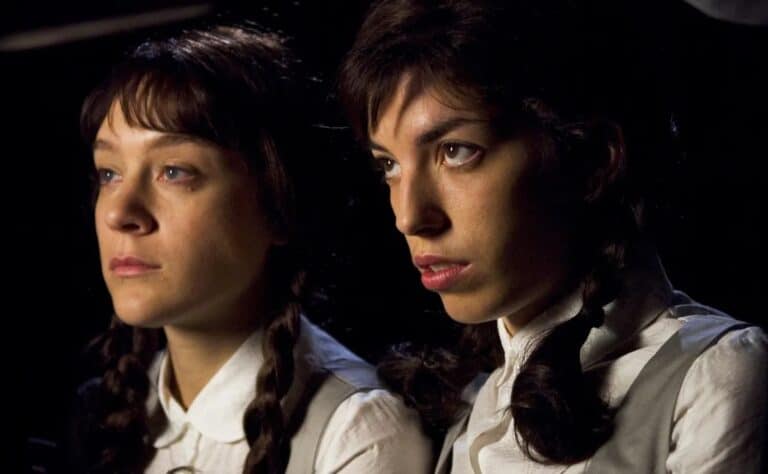 Review: SISTERS (2008)