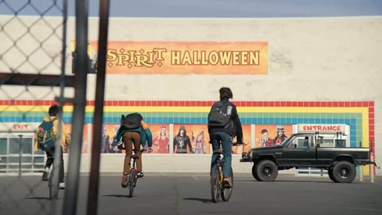 SPIRIT HALLOWEEN: THE MOVIE Trailer Brings The Spooky Store To Life