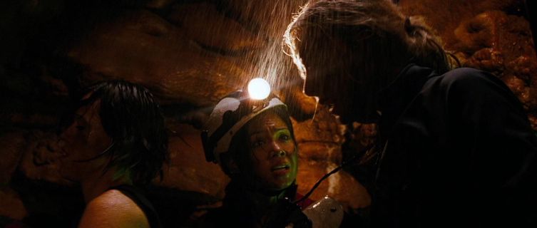 11 Claustrophobic Horror Movies About Caves