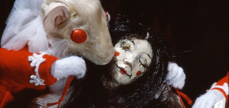 Wild Women With Steak Knives: BLOOD TEA AND RED STRING