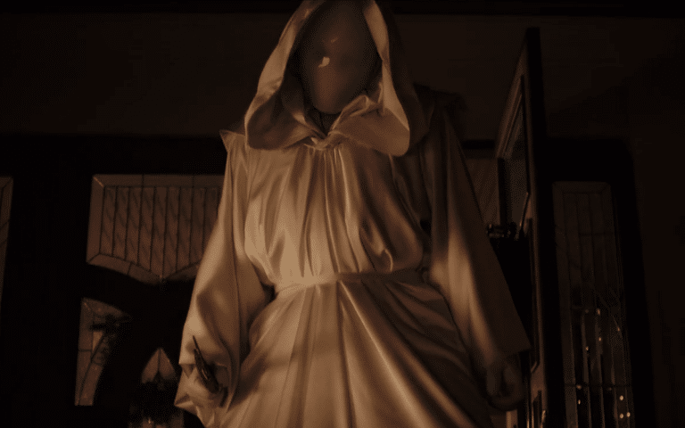 The First IT’S A WONDERFUL KNIFE Trailer Introduces A New Holiday Slasher