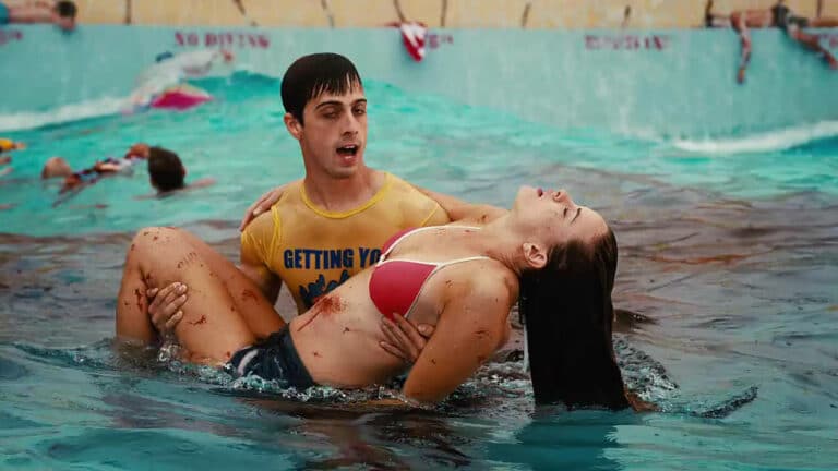 Review: PIRANHA 3DD