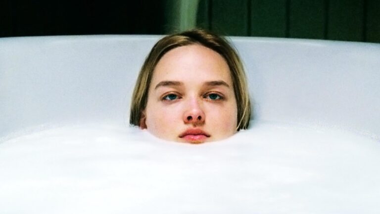 Be(ware) The Swallowing: Vagina Dentata in JAWS & TEETH