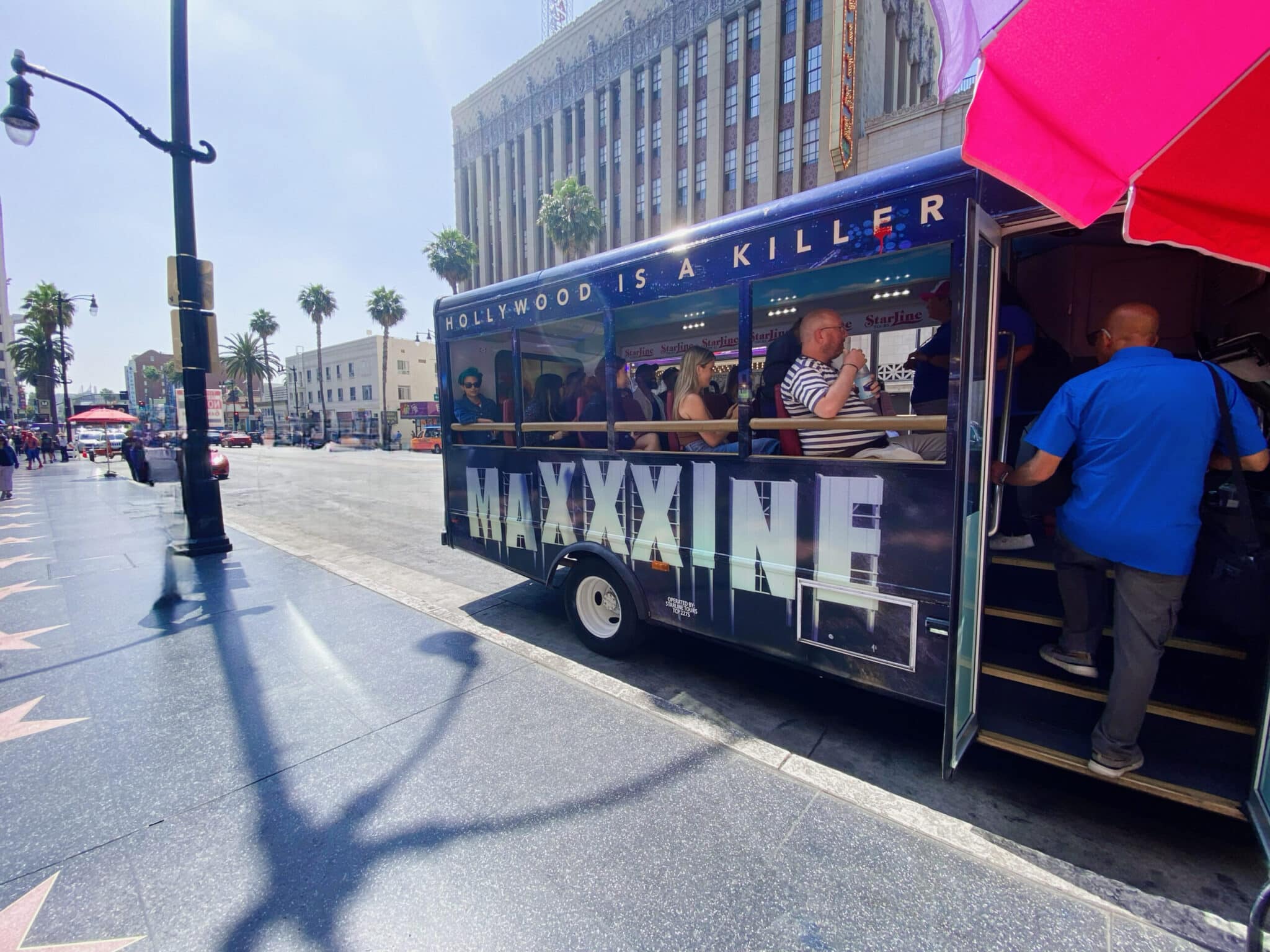 MAXXXINE bus tour FANGORIA