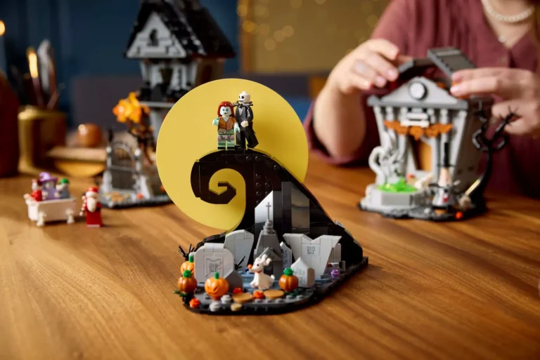 Bring LEGO’s THE NIGHTMARE BEFORE CHRISTMAS Set Home For Halloween