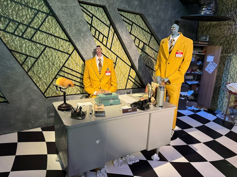 BEETLEJUICE BEETLEJUICE: The Afterlife Experience Offers More Than Photo Ops