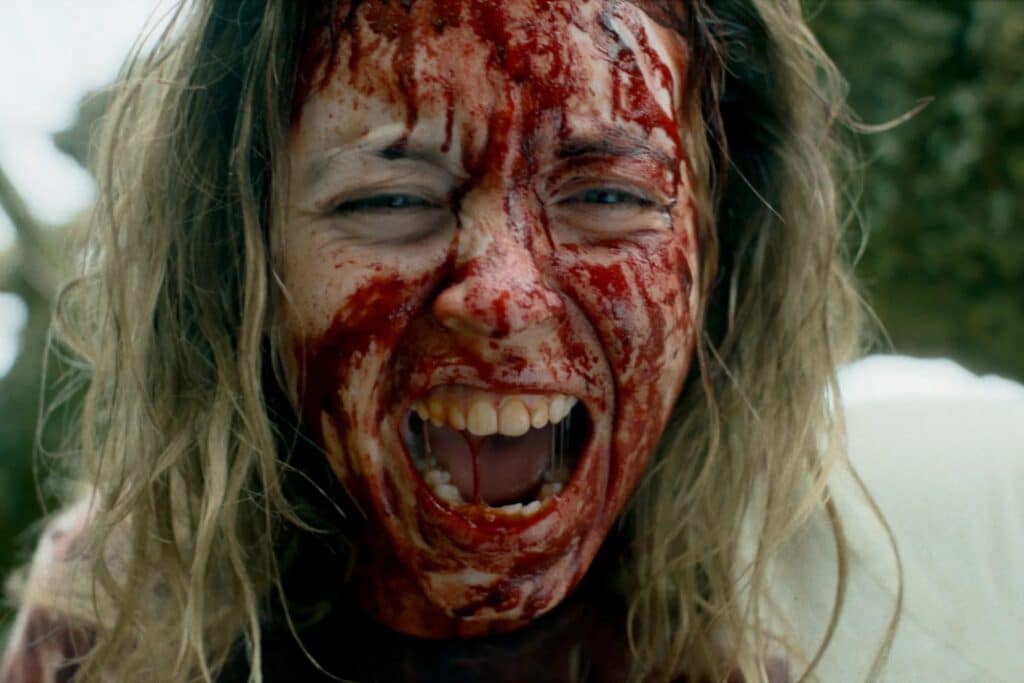 Immaculate (Sydney Sweeney) - NEON 