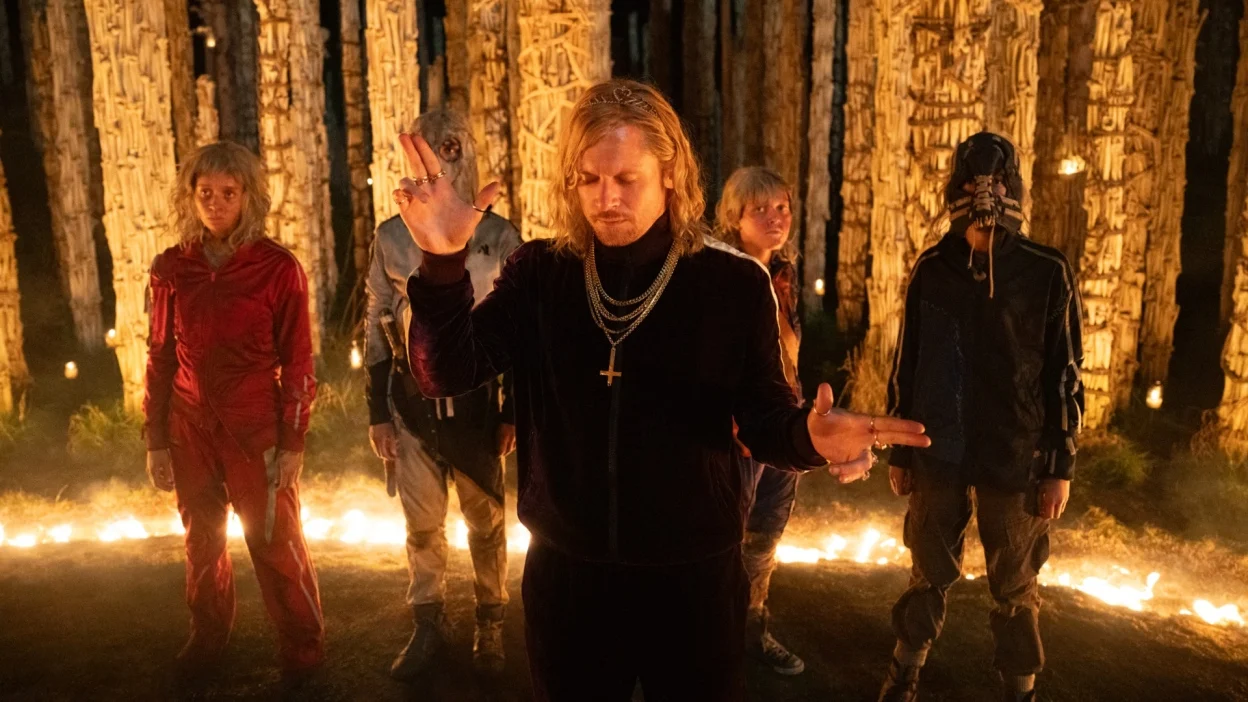 Nia DaCosta's 28 YEARS LATER: THE BONE TEMPLE is now in theaters. (Credit: Sony)