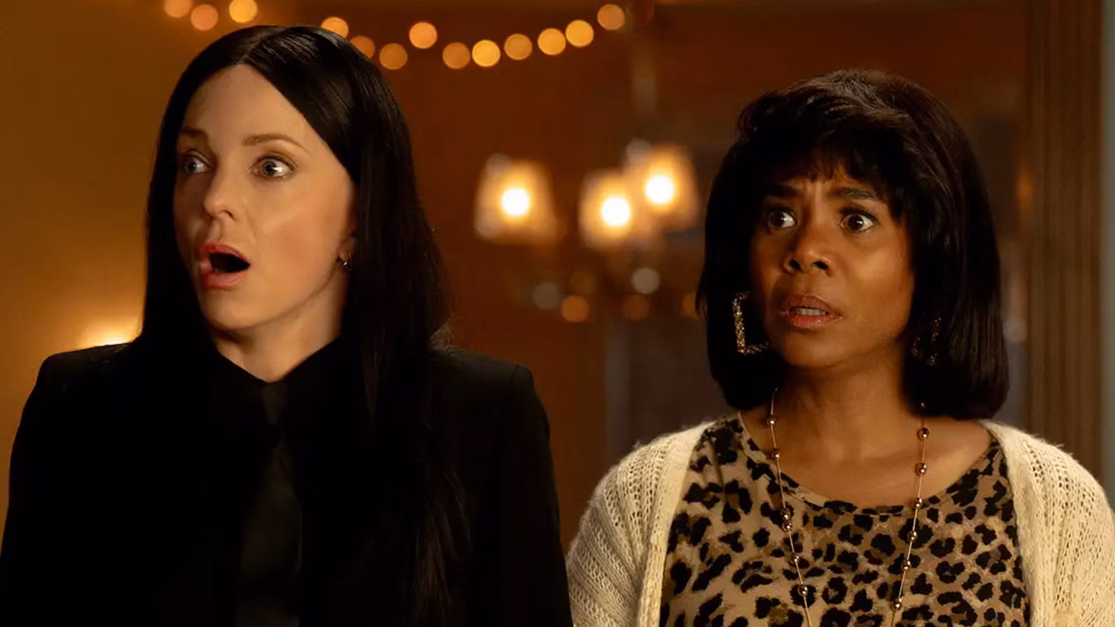 Anna Faris Regina Hall return for SCARY MOVIE 6 (Credit: Paramount)