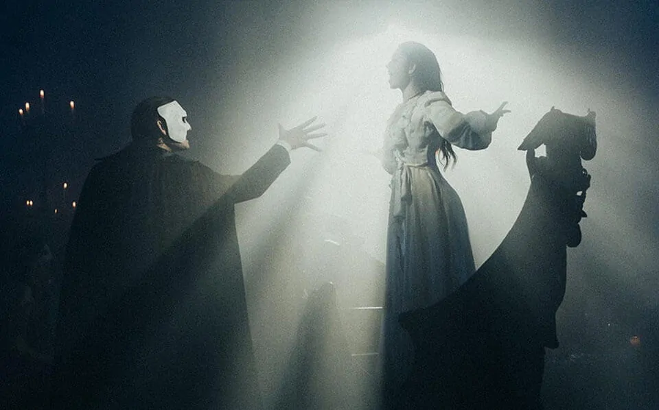 NYC’s MASQUERADE: The Phantom and Christine in the catacombs