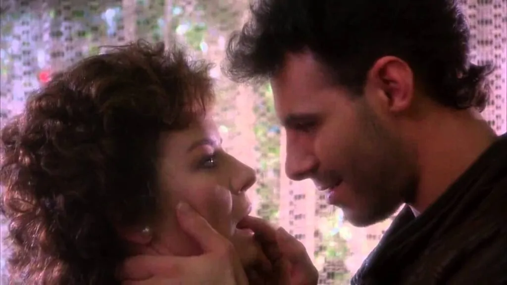 Julia and Frank Cotton in HELLRAISER (1987)