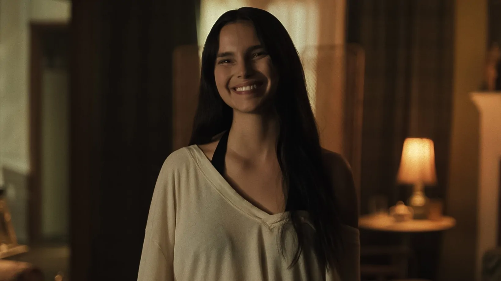 Inde Navarrette as Nikki in Obsession.